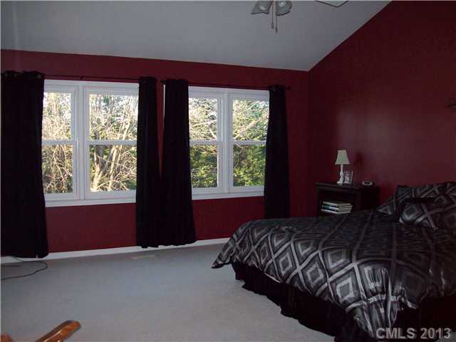 514 Laurel Fork Dr, Matthews, NC 28105 photo 6