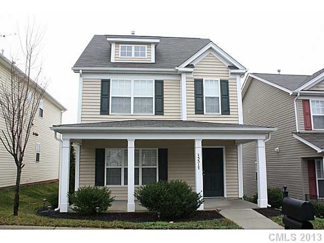 15517 Crossing Gate Dr, Cornelius, NC 28031 photo 1