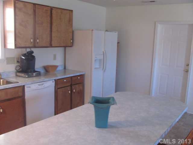 2234 Juniper Dr, Charlotte, NC 28269 photo 5