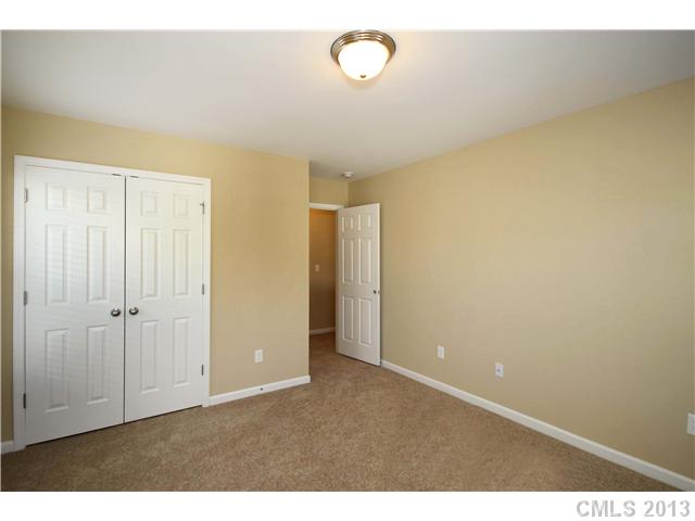3306 Streamside Dr, Davidson, NC 28036 photo 16