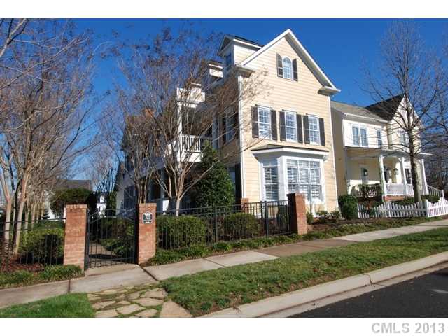 322 Third Baxter St, Fort Mill, SC 29708 photo 2