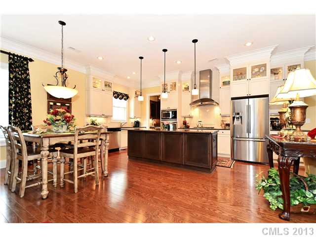 21935 Riddles Ct, Cornelius, NC 28031 photo 3