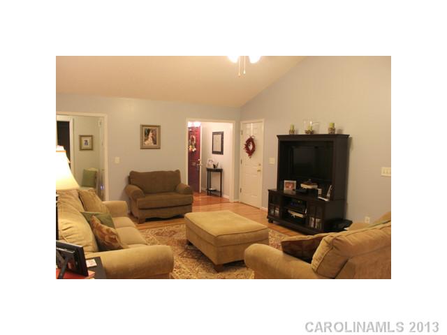300 Bennington Dr, Stanley, NC 28164 photo 9