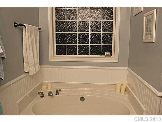 300 Bennington Dr, Stanley, NC 28164 photo 12