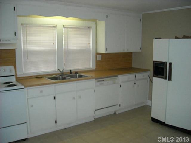 2254 Sunshine Rd, Lancaster, SC 29720 photo 12
