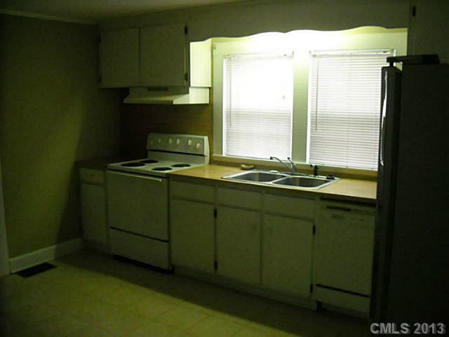 2254 Sunshine Rd, Lancaster, SC 29720 photo 9