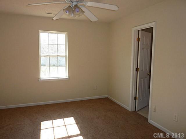 2760 Thistle Brook Dr, Concord, NC 28027 photo 7