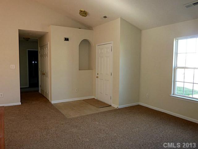 2760 Thistle Brook Dr, Concord, NC 28027 photo 3
