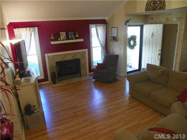512 Settlement Dr, Midland, NC 28107 photo 4