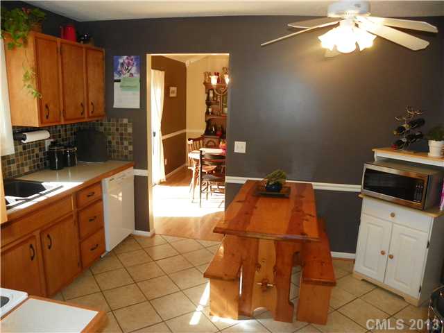512 Settlement Dr, Midland, NC 28107 photo 6