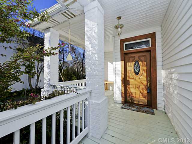 627 Concord Rd, Davidson, NC 28036 photo 2