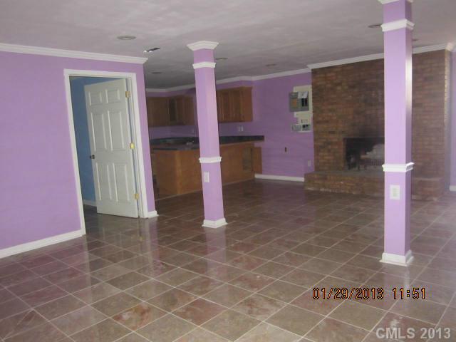 909 E 22nd St, Kannapolis, NC 28083 photo 8