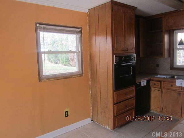 909 E 22nd St, Kannapolis, NC 28083 photo 7