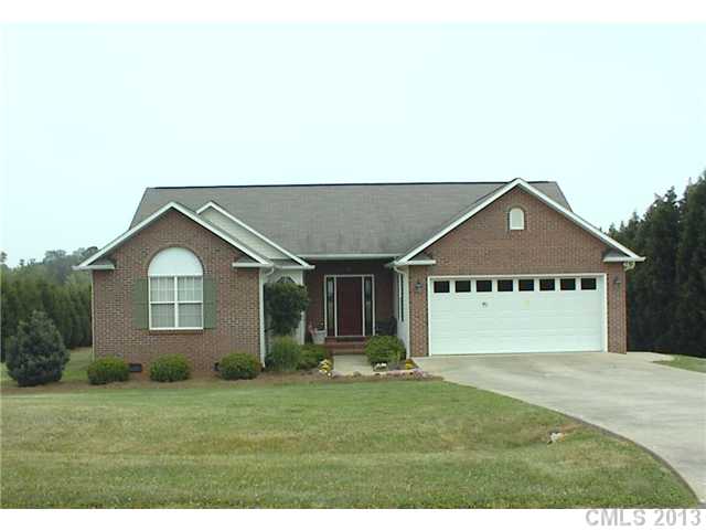4846 Thoreau Dr, Conover, NC 28613 photo 1