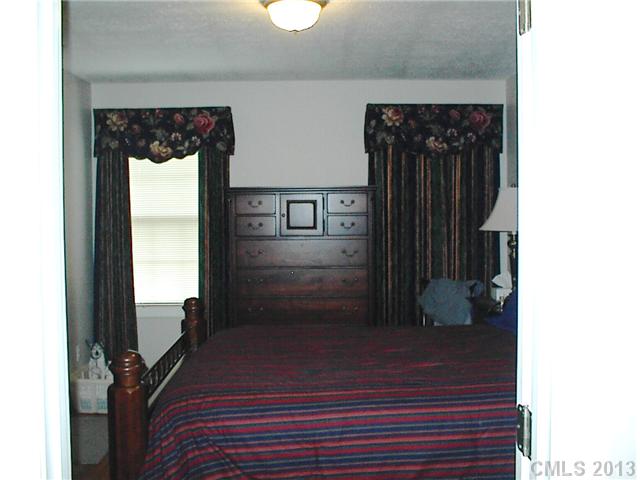 4846 Thoreau Dr, Conover, NC 28613 photo 8