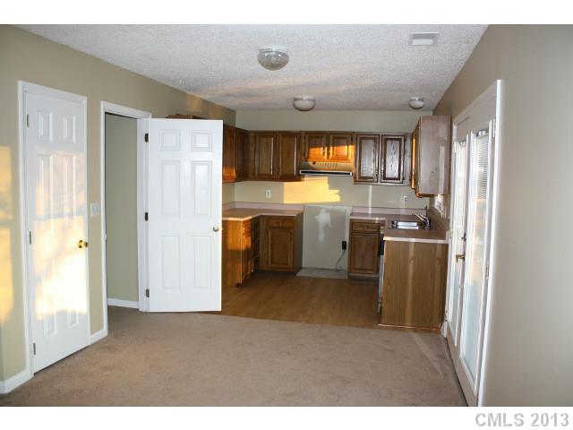 6002 Lanai Ln, Tega Cay, SC 29708 photo 5