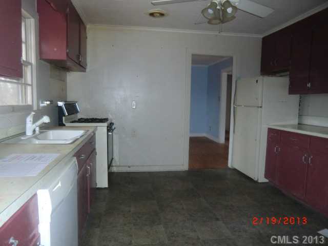 706 7th St, Spencer, NC 28159 photo 4