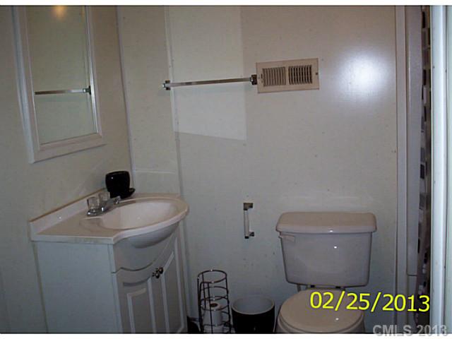 212 Kimmon Rd, Harmony, NC 28634 photo 9