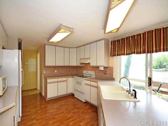 8609 Bailey Dr, Terrell, NC 28682 photo 6