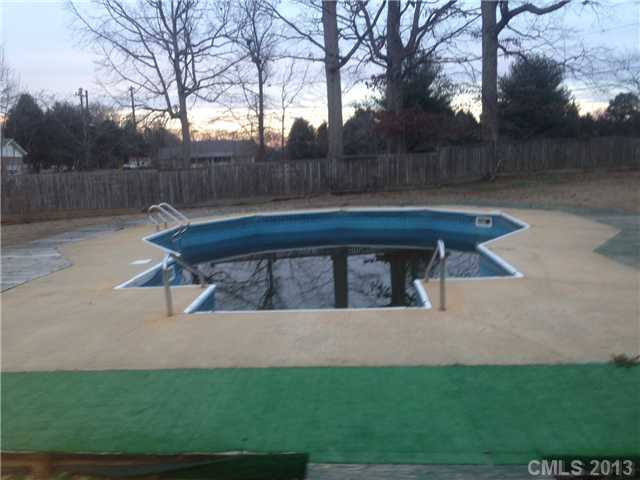 408 Willow Dr, Salisbury, NC 28147 photo 6