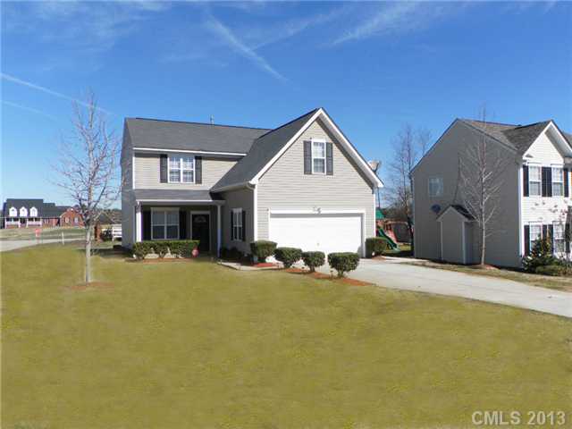 3401 Fairmeadow Dr, Lancaster, SC 29720 photo 1