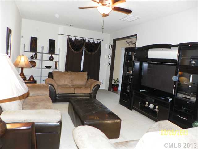 3401 Fairmeadow Dr, Lancaster, SC 29720 photo 2