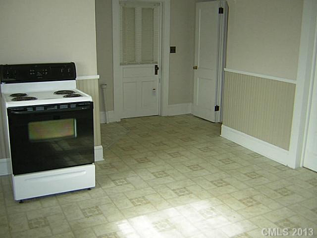300 3rd St, Kannapolis, NC 28083 photo 8