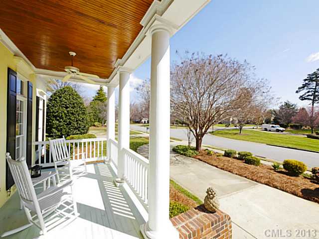 17429 Sail View Dr, Cornelius, NC 28031 photo 2