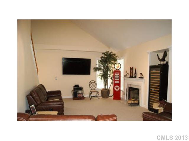8417 Forest Shadow Cir, Cornelius, NC 28031 photo 6