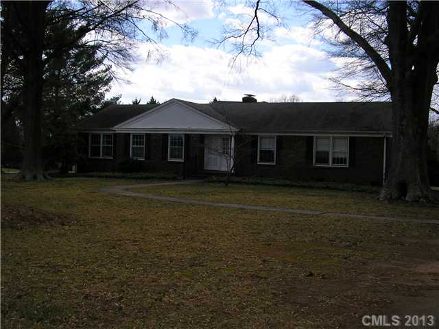 1050 Concord Rd, Davidson, NC 28036 photo 1
