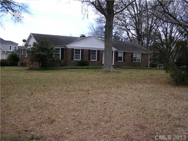 1050 Concord Rd, Davidson, NC 28036 photo 3