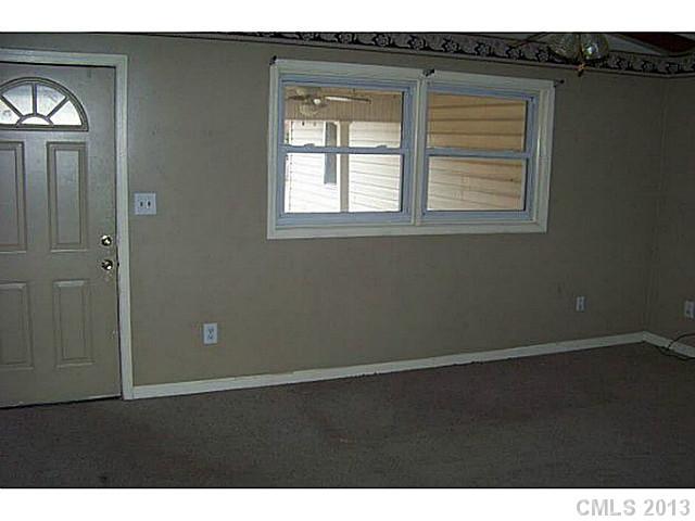 321 E Randolph St, Candor, NC 27229 photo 4