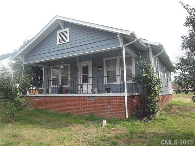 900 Plyler St, Monroe, NC 28110 photo 2