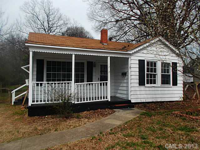 1202 W Crowell St, Monroe, NC 28112 photo 1