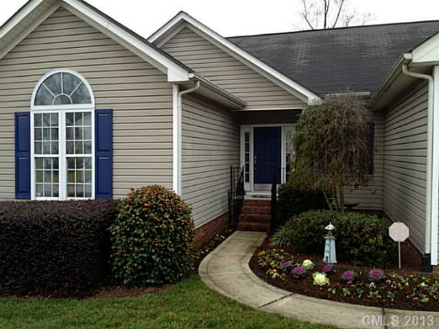 108 Lighthouse Rd, Mount Holly, NC 28120 photo 3