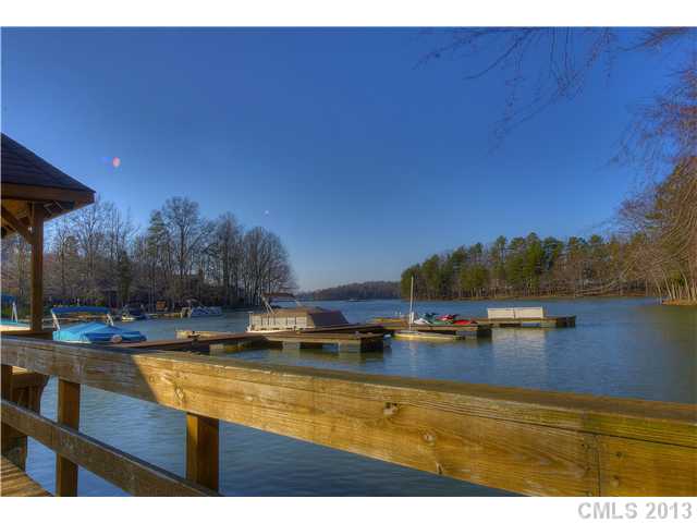 520 Delburg St, Davidson, NC 28036 photo 15