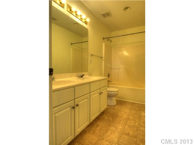 520 Delburg St, Davidson, NC 28036 photo 11