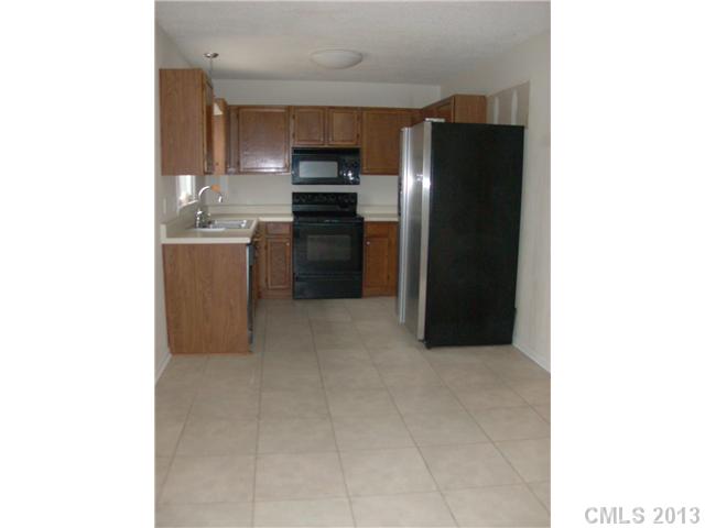608 Gladedale Ln, Monroe, NC 28110 photo 2
