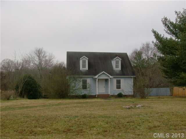 608 Gladedale Ln, Monroe, NC 28110 photo 1