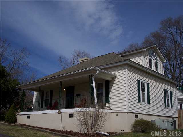 36 Third St, Cramerton, NC 28032 photo 1
