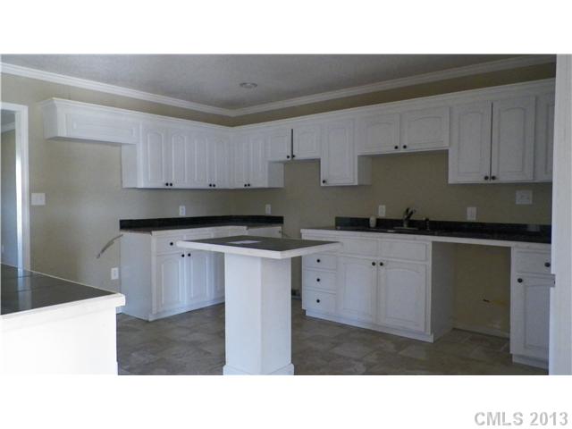 4402 Rowell Rd, Lancaster, SC 29720 photo 4
