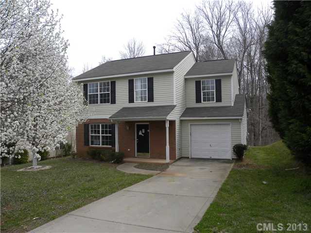 522 River View Dr, Lowell, NC 28098 photo 1