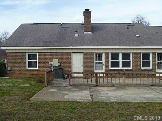 305 Crestview Trl, Monroe, NC 28112 photo 3