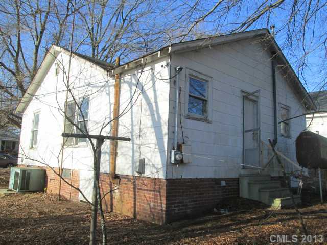 605 E 12th St, Kannapolis, NC 28083 photo 2