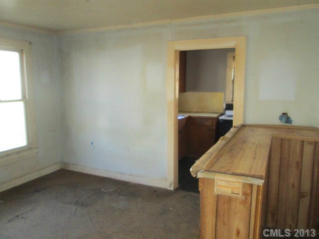 605 E 12th St, Kannapolis, NC 28083 photo 8