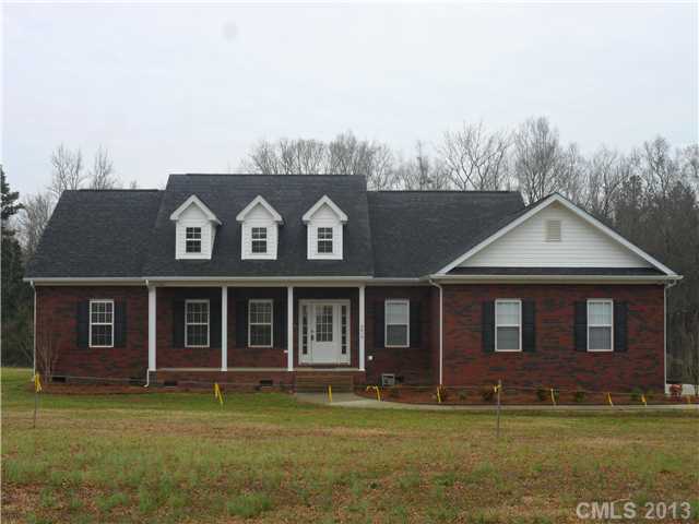 2614 Mccain Rd, Lancaster, SC 29720 photo 1