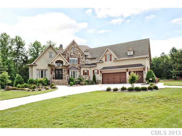 910 Martingale Ln, Davidson, NC 28036 photo 1