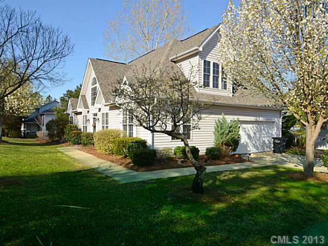 12064 Spinnaker Dr, Tega Cay, SC 29708 photo 2