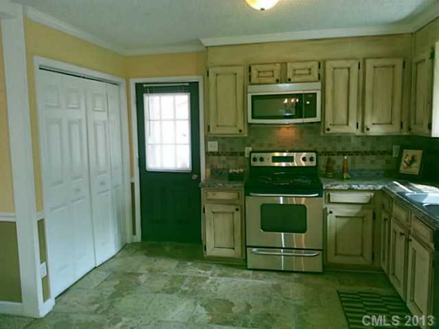 624 Blacksnake Rd, Stanley, NC 28164 photo 3