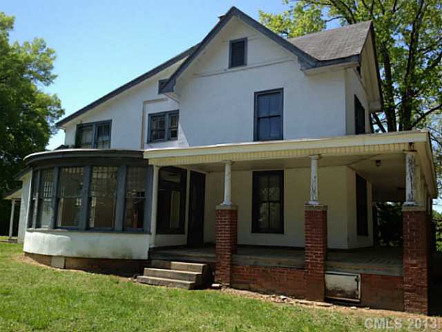 528 E Main St, Albemarle, NC 28001 photo 3